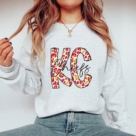 Kansas City Chiefs Crewneck Sweatshirt Football Fan Cozy NFL Gift Apparel 51 - Picture 1 of 5